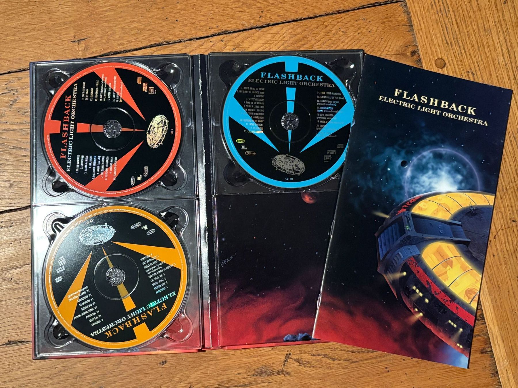 CD: Electric Light Orchrstra ELO E.L.O. Flashback 3-CD Set Erstp – Usato da Wiedlisbach venduto da Andrisa