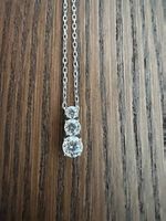 Swarovski Kette mit drei Kristallen, Anhänger, ca. 38 cm