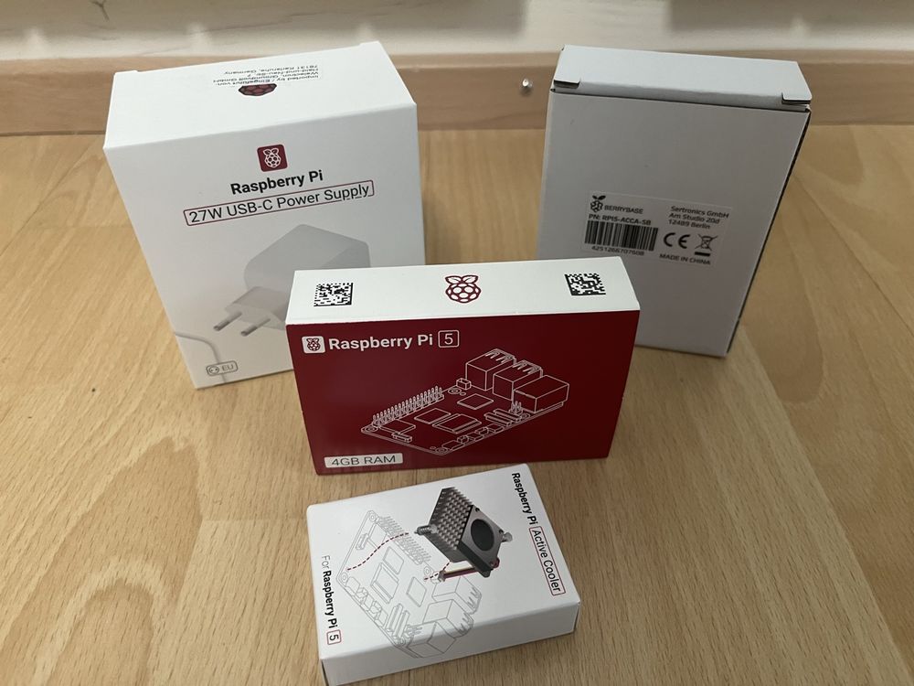 Raspberry Pi 5 - 4GB Set (Neu und originalverpackt) in Thayngen für CHF ...