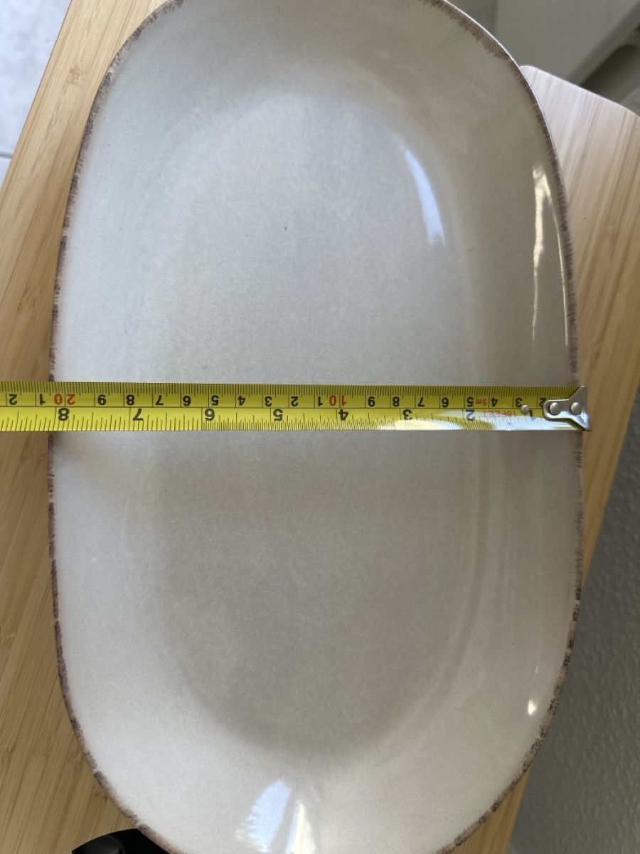 Piatti di portata: Oval serving platter, stylish beige stoneware, perfect for s – Usato da Zürich venduto da car_68nt 3