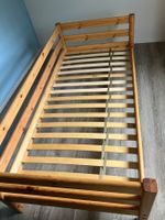 Bettgestell mit Lattenrost