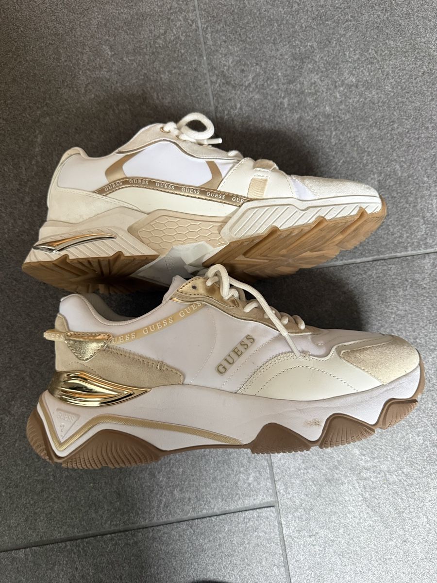 Guess Scarpe da uomo: 2 VERSCHIEDENE Guess Sneaker Gr. 41 – Usato da Belp venduto da mitkul 3