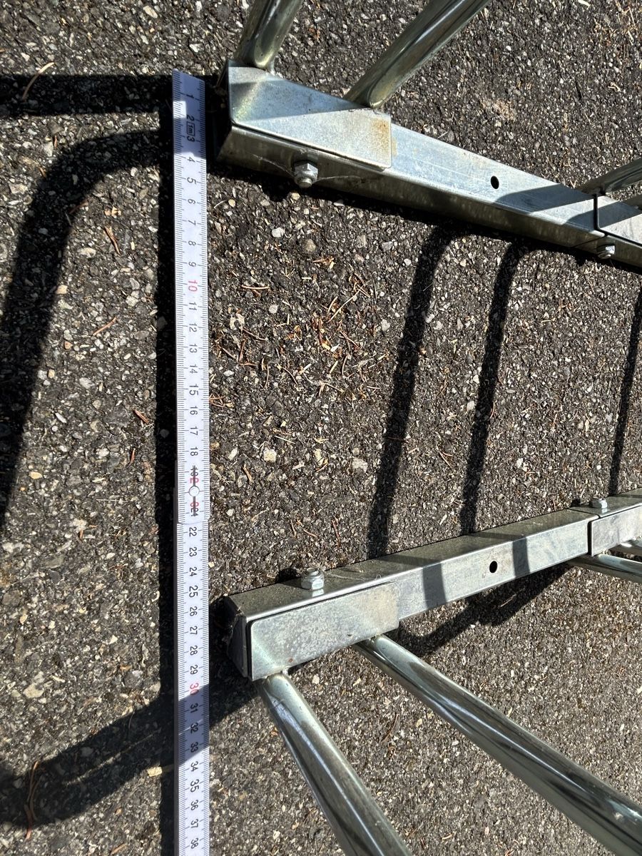 Cavalletti per biciclette: Veloständer Fahrradständer – Usato da Mühledorf SO venduto da Dania77 5