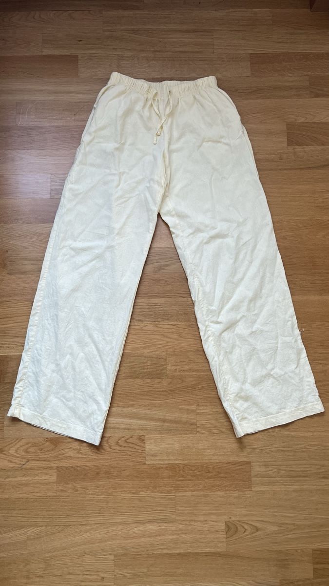 Bershka Hosen: Tolle sommerliche hellgelbe Leinenhose – Neu (gemäss Beschreibung) aus Chur von aline_Z2