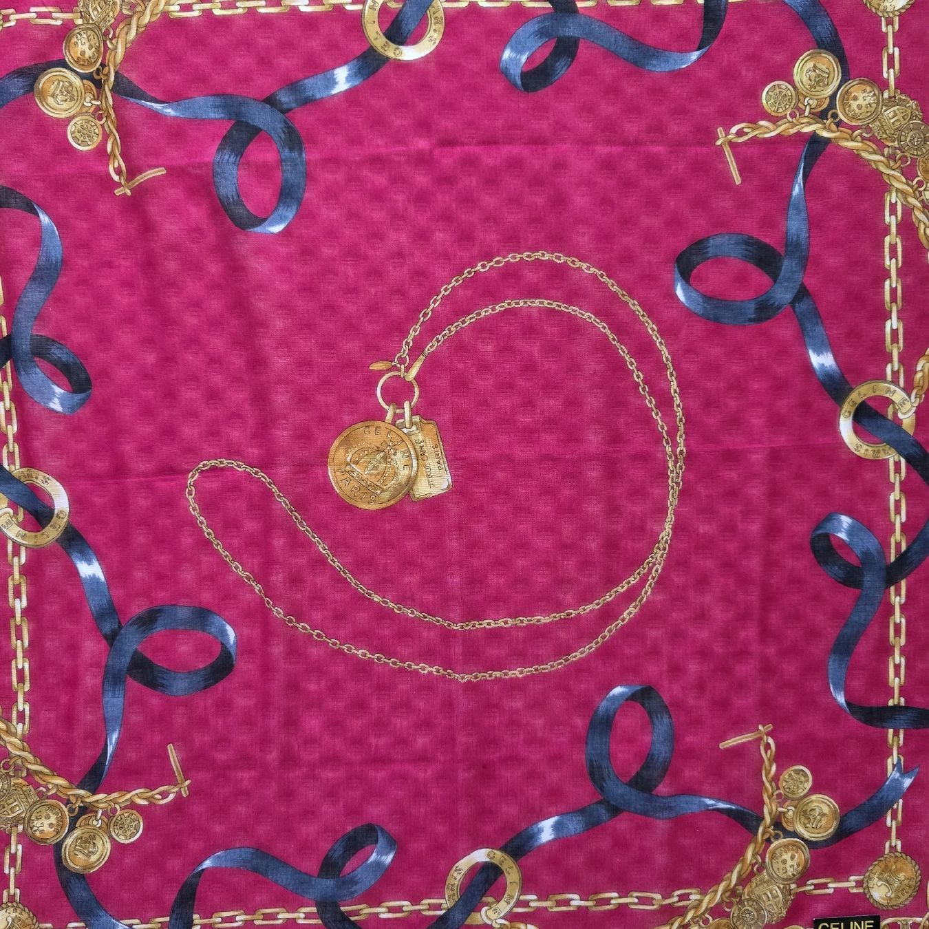 Celine Foulard & Sciarpe: Celine Tuch 48x48 cm Neu – Nuovo e nell'imballaggio originale da Zürich venduto da LIMAR 4