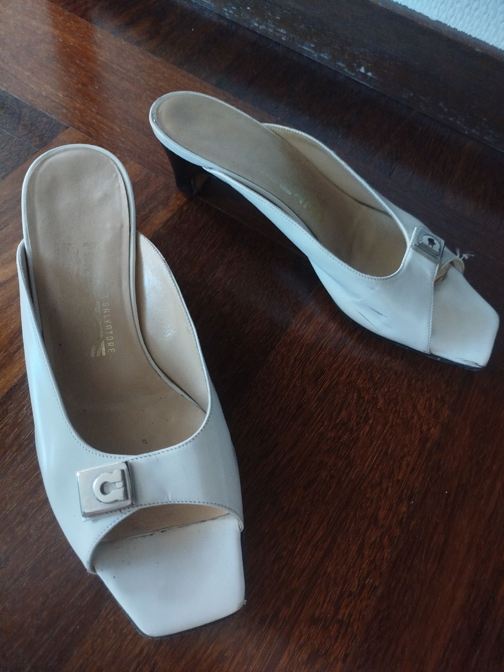 Salvatore Ferragamo Scarpe da donna: Salvatore Ferragamo Slides/Sandalen – Usato da St. Gallen venduto da jbu_ns6v 5
