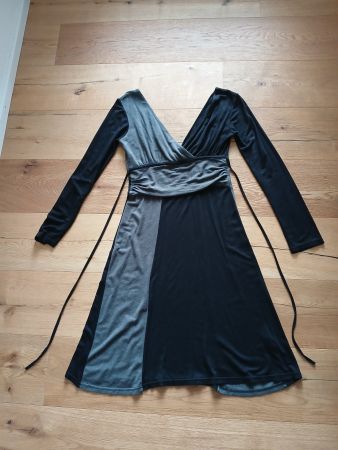 Vestito Sandro Ferrone scollo V manica lunga
