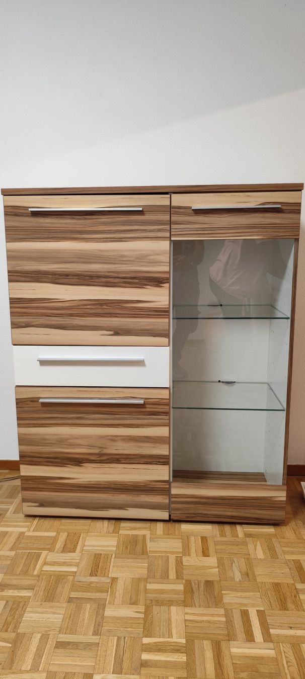 Kommoden: Sideboard mit Vitrine – Gebraucht aus Zürich von Burnout3