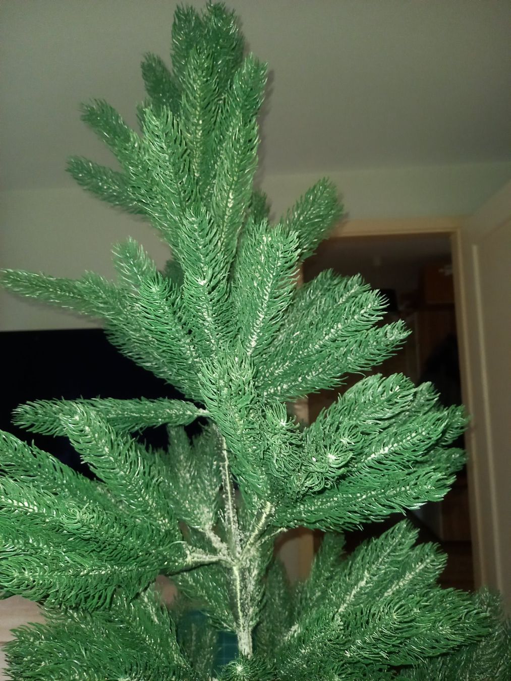 Tutte le decorazioni: Künstlicher Weihnachtsbaum – Usato da Luzern venduto da titanic68 1