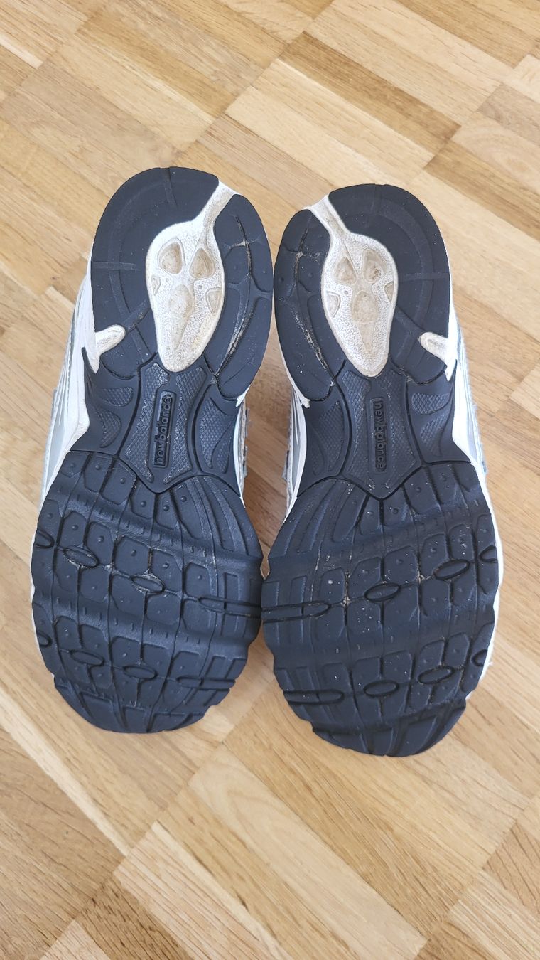 New Balance Schuhe für Jungen: New Balance Gr. 35 – Gebraucht aus Ipsach von kgr_x77q 1