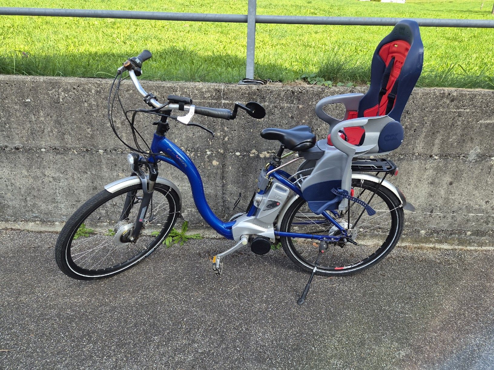 Vélos: Flyer E-Bike  C-Serie – D'occasion à Ebnet par korsi 1