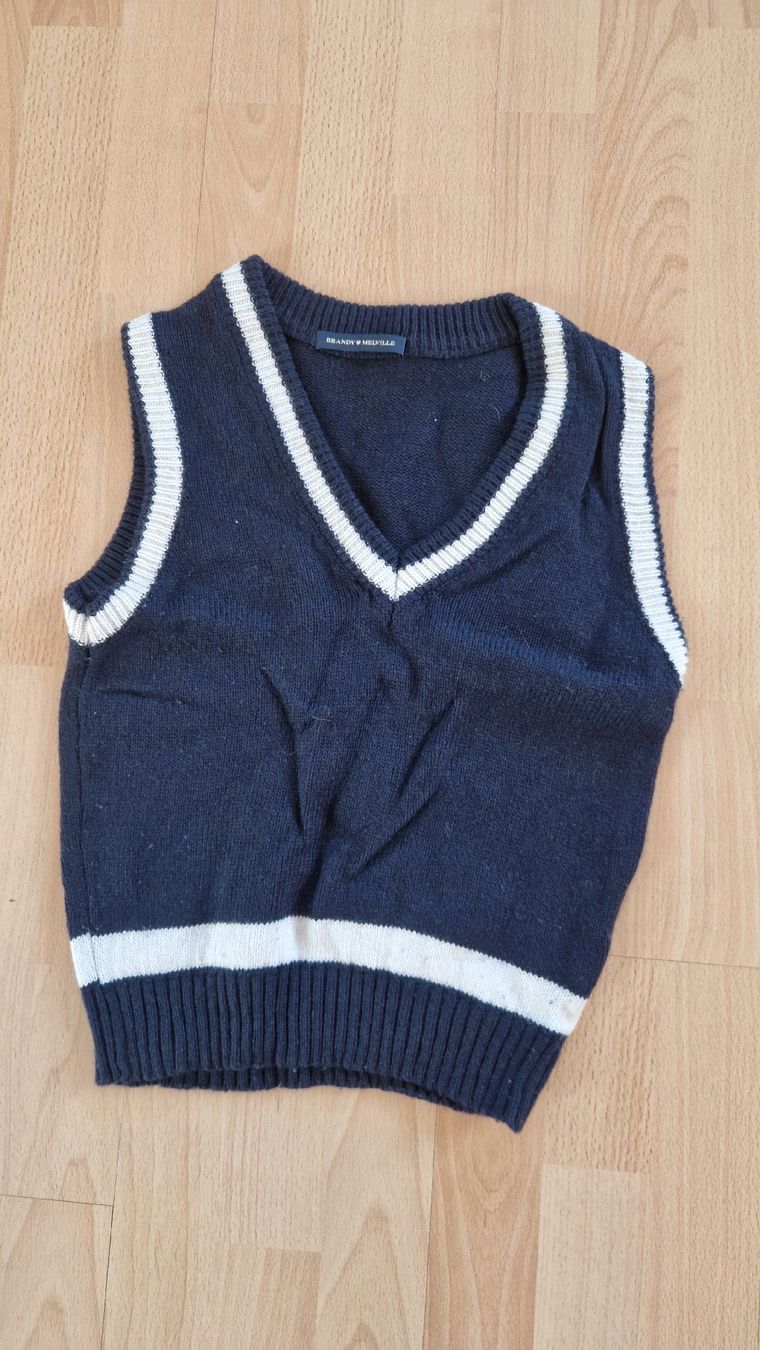 Brandy Melville Pullover & Sweatshirts: Brandy Melville Pullover – Neu (gemäss Beschreibung) aus Buchs ZH von Tamika.99
