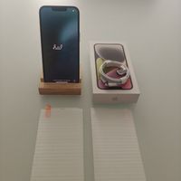 iPhone 14 128GB weiss mit 6 Stück Cover