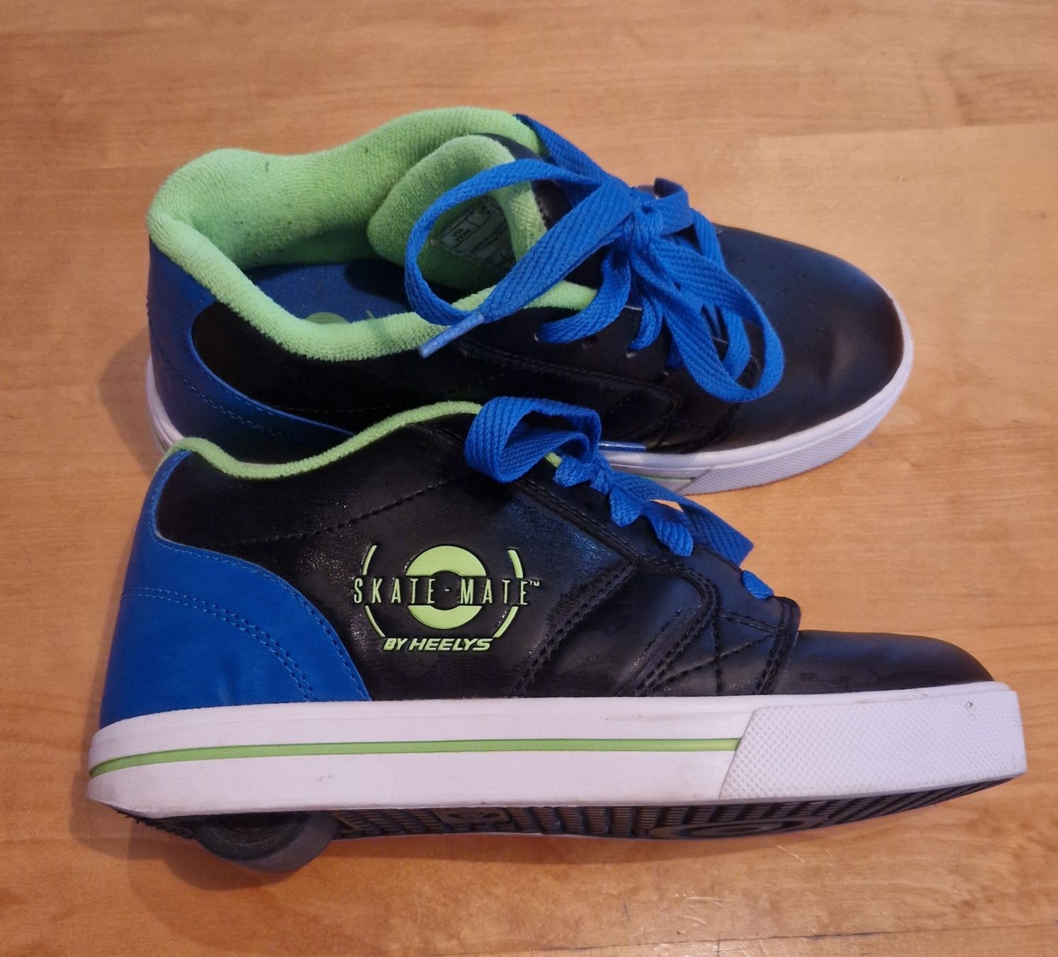 Inline-Skating & Rollschuhe: Heelys Skate-Mate Grösse 35 – Gebraucht aus Hinwil von gelbwinnie 1