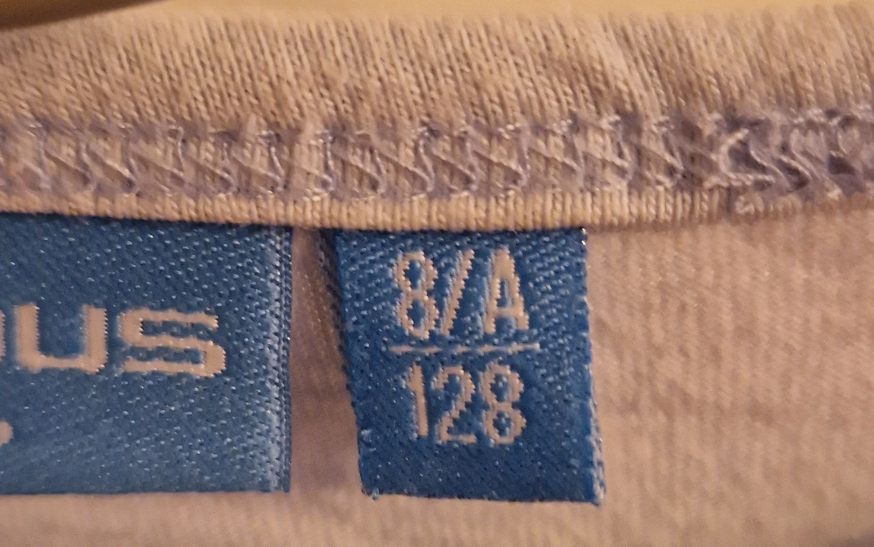 Pullover & Sweatshirts: pullover grandeur 128 – Gebraucht aus Couvet von Pioune 1