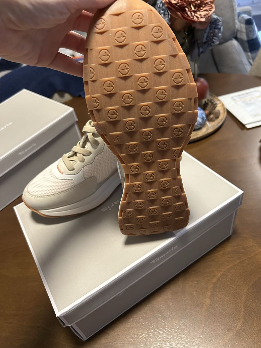Tamaris Scarpe da donna: Baskets tamaris – Nuovo (secondo la descrizione) da Perroy venduto da MR6. 2