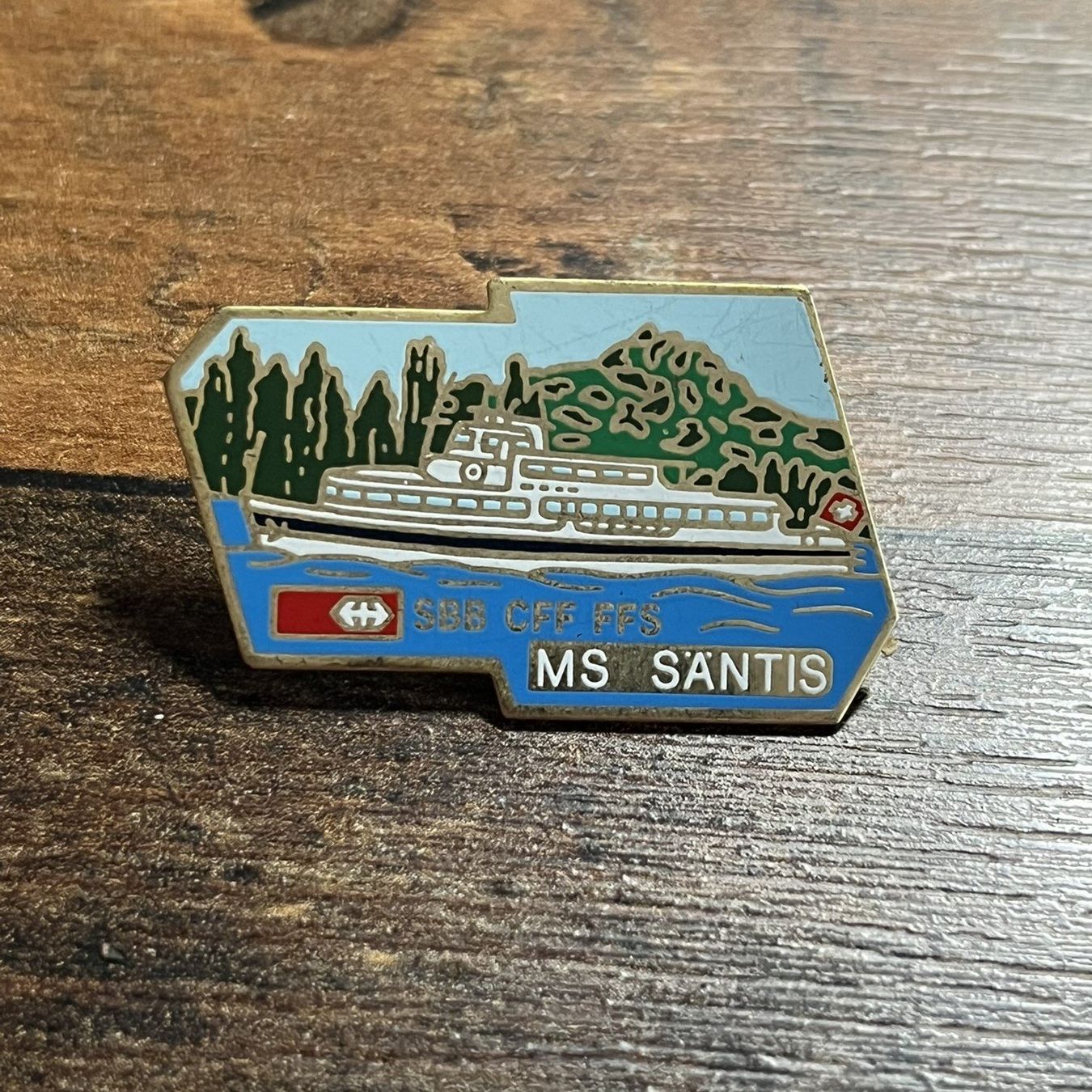SBB/CFF/FFS Plaketten & Abzeichen: SBB Schiffs Pin MS Säntis  Bodensee Schiffsplakette Vintage – Gebraucht aus Basel von adl_6y8g