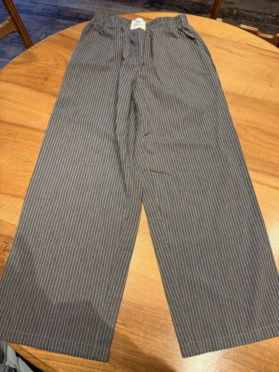 Shein Pantaloni: Stoffhose – Nuovo (secondo la descrizione) da Andwil SG venduto da Skyline21