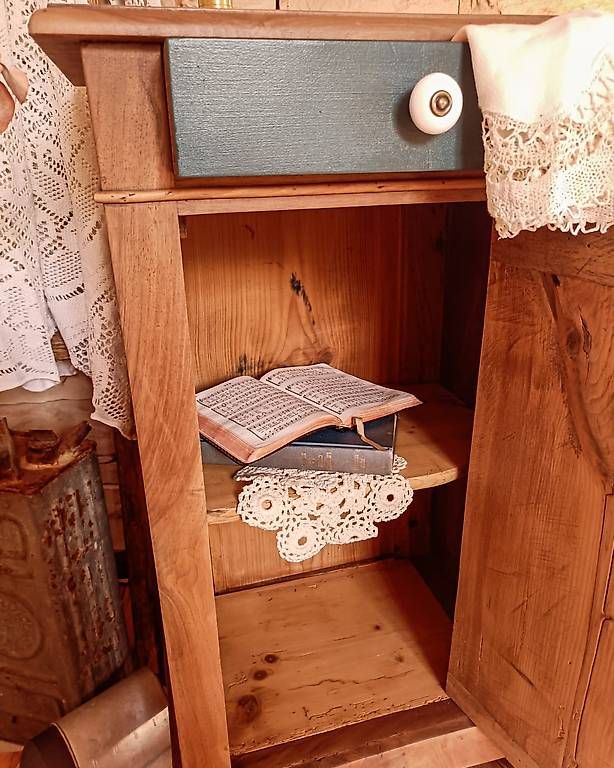 Nachttische: Table de chevet – Gebraucht aus Arzier-Le Muids von Renov_1273 4