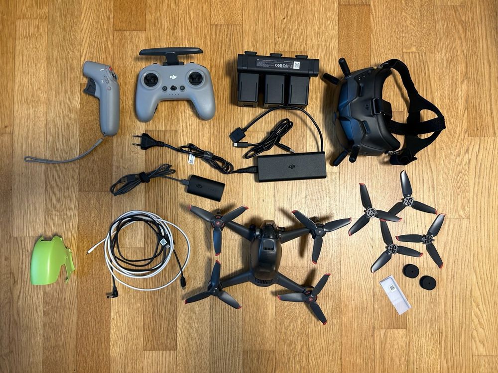 DJI FPV Drohne mit Fly More Kit und VRBrille Kaufen auf Ricardo