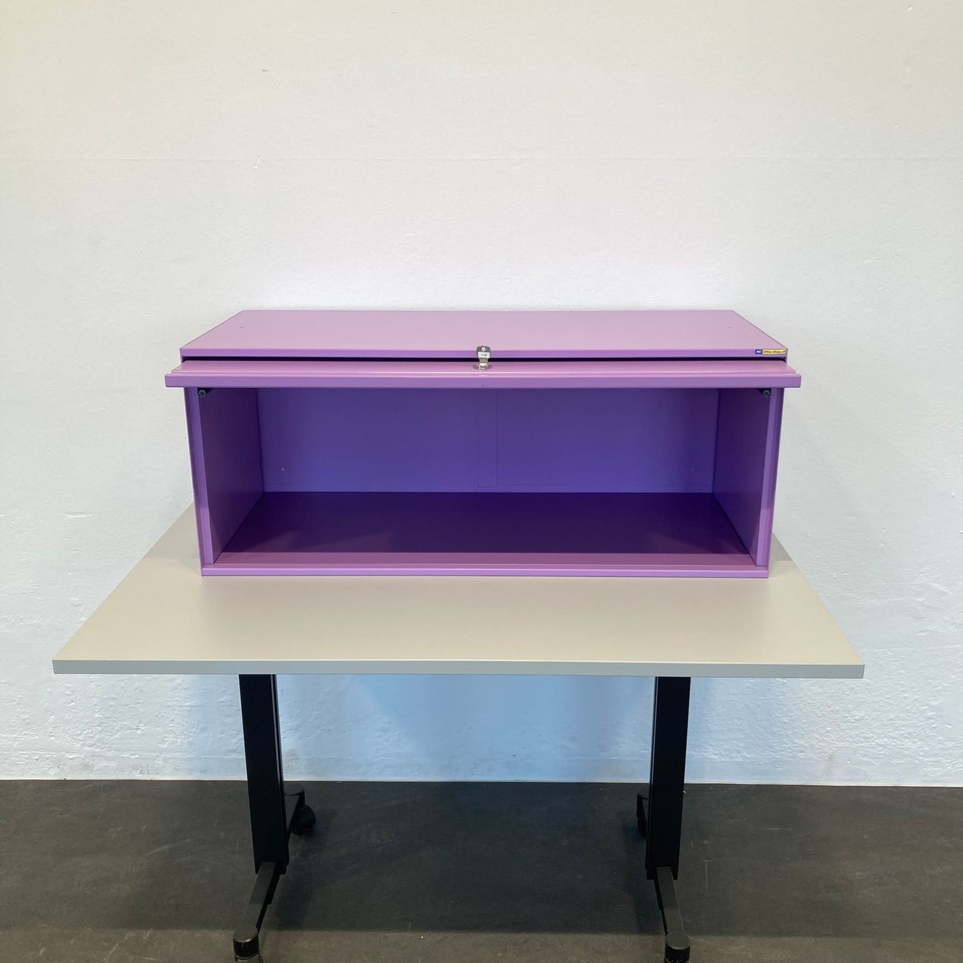 Lista Armadi: Lista Office LO Locker Modul Blassviolett mit Schlüssel – Usato da Schönenwerd venduto da mcofficeshop 1