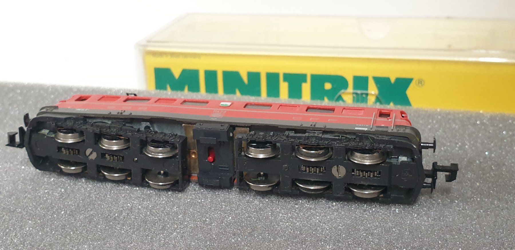 Trix Modellini di ferrovie: Minitrix Spur N SBB Ae6/6 12968 – Usato da Geroldswil venduto da TopTrain54 2