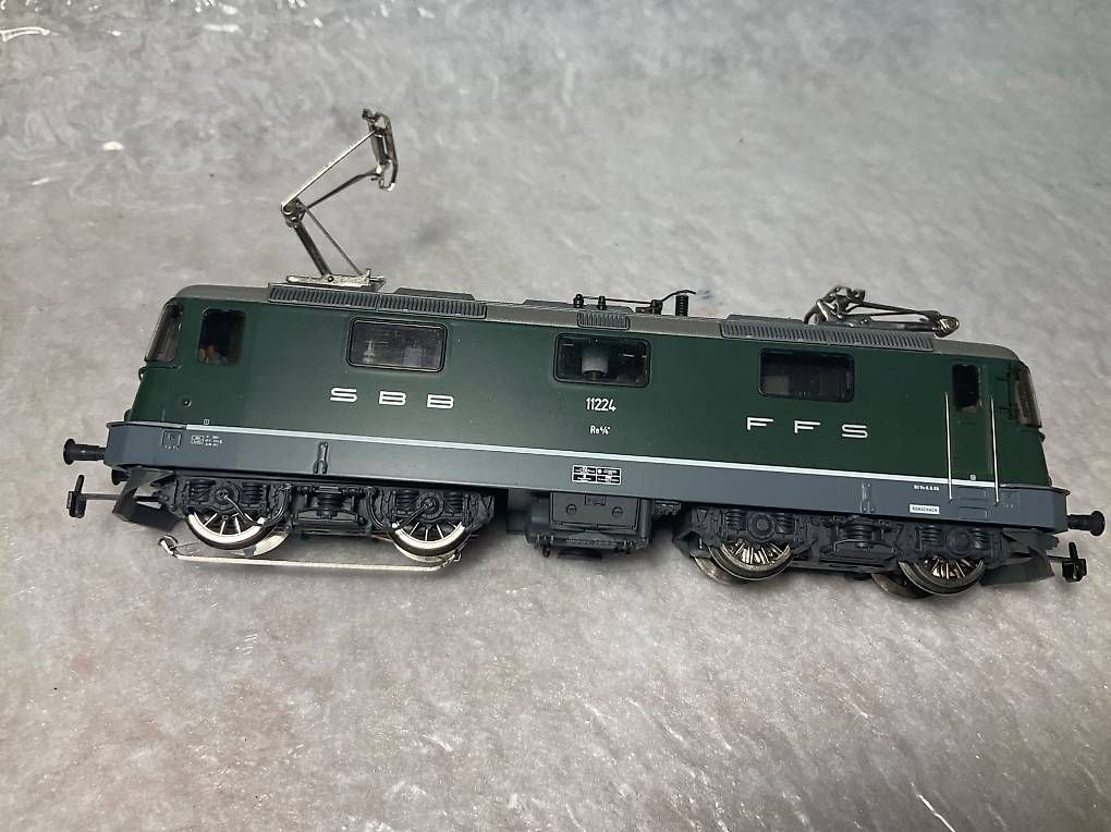 Hag Modelleisenbahnen: Re 4/4 II Nr. 214 – Neu (gemäss Beschreibung) aus Wald ZH von Sbbemilio