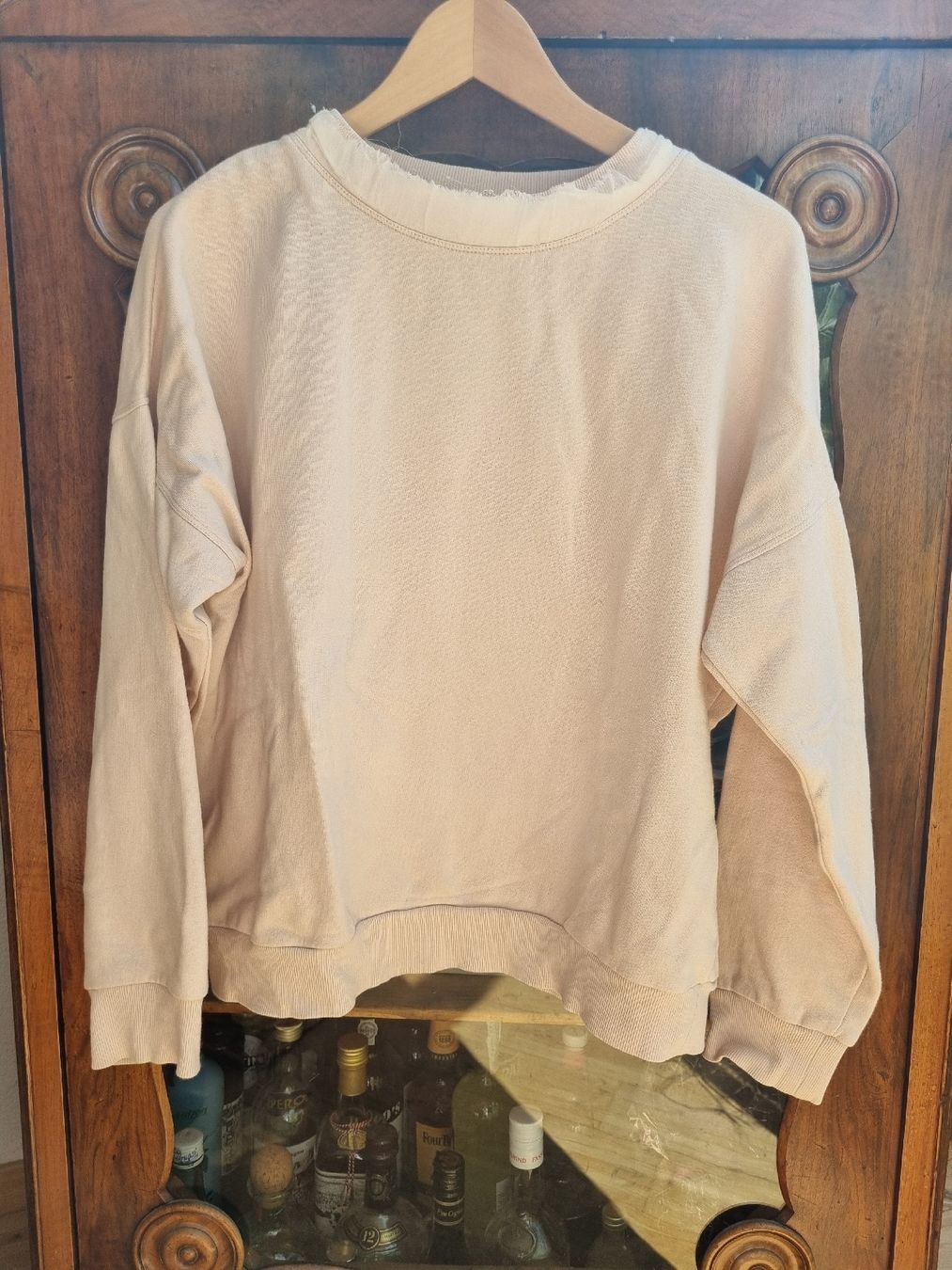Maglioni & Felpe: Sweatshirt Athé Grösse S – Usato da Witterswil venduto da Katja...