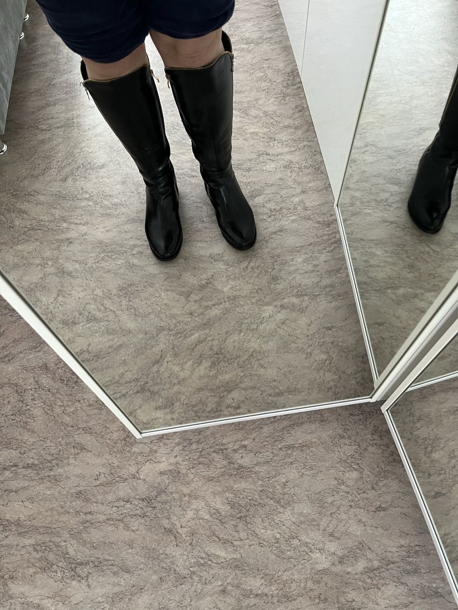 Scarpe da donna: Elegante schwarze Stiefel Gr. 40 – Nuovo (secondo la descrizione) da Rüfenacht venduto da lilly_67 2