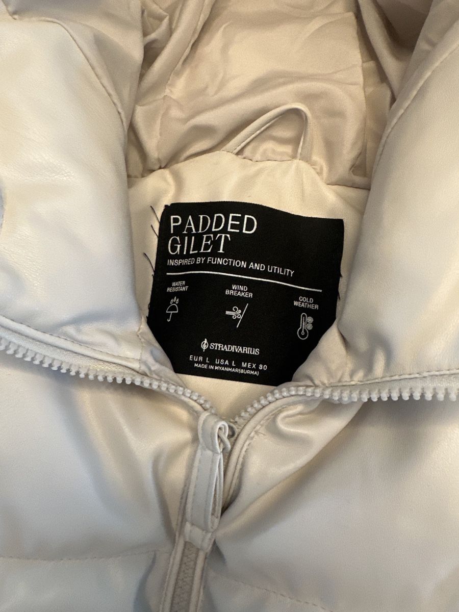 Stradivarius Gilet & Giacche senza maniche: Stradivarius Steppweste in Creme, Gr. L – Usato da Diepoldsau venduto da Sonne14 1