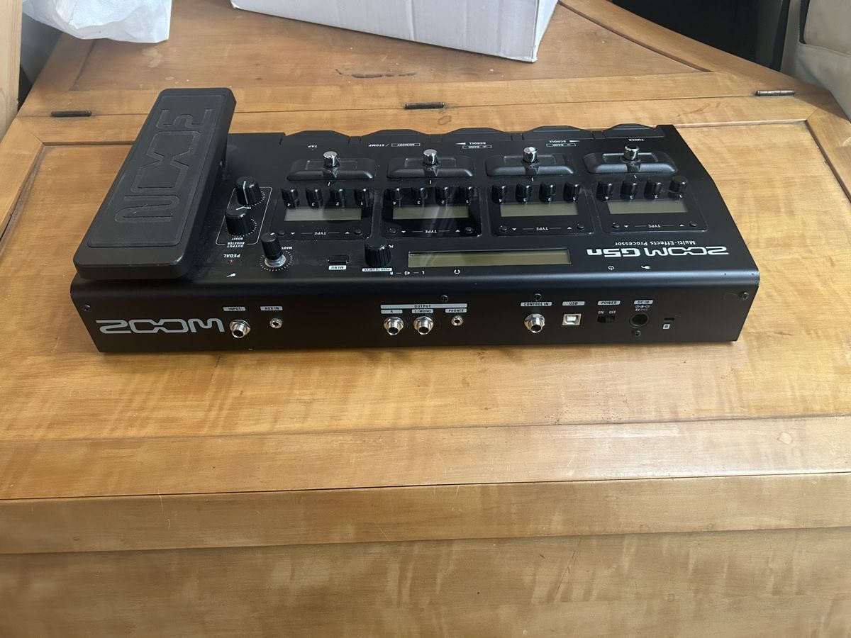 Zoom Strumenti musicali: ZOOM G5n Effektboard – Usato da Bubendorf venduto da Jonaels 3