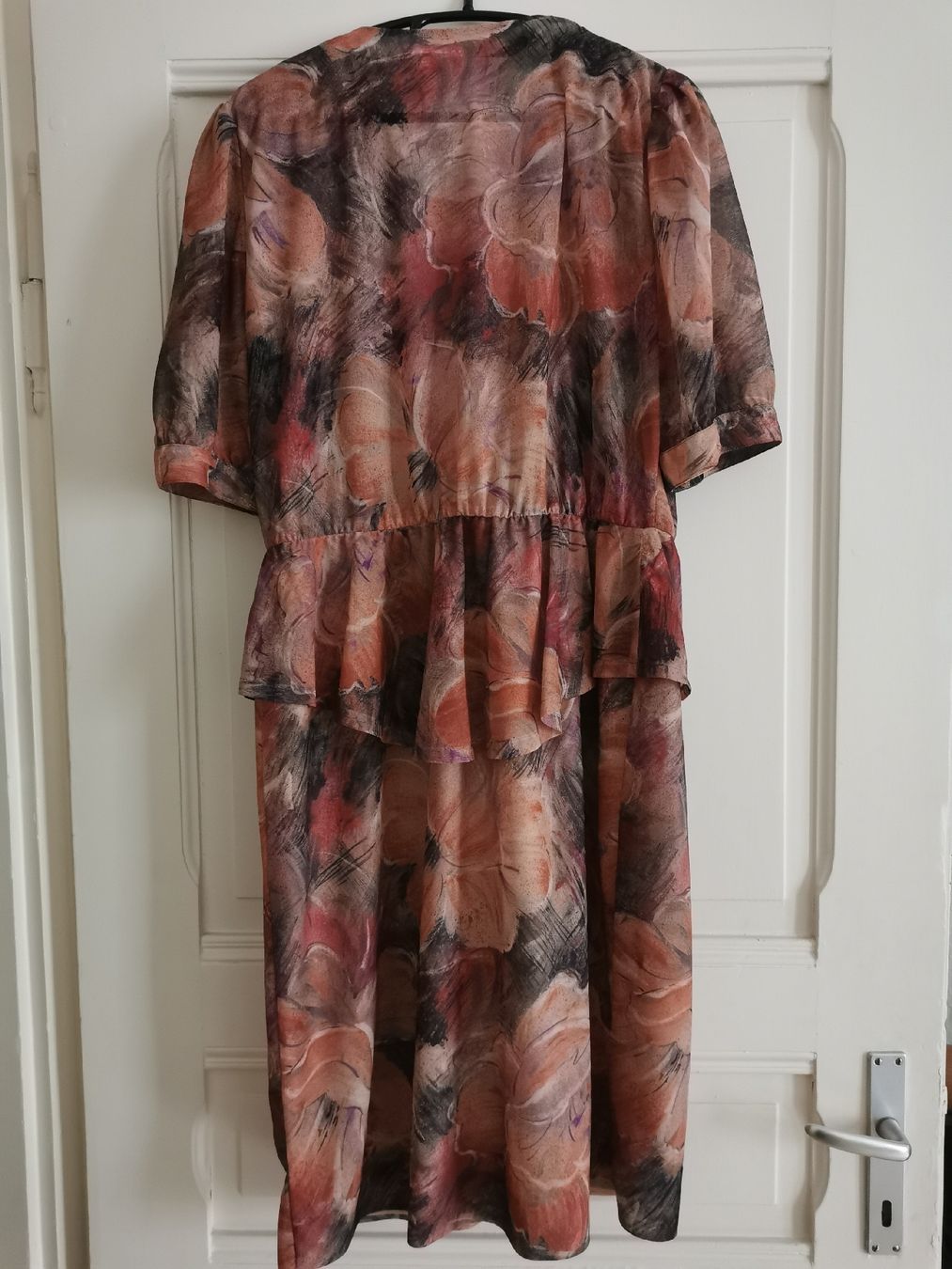 Kleider: Blumenmuster Vintage Kleid, ca. Grösse M – Gebraucht aus Zürich von Hibiskus3 1