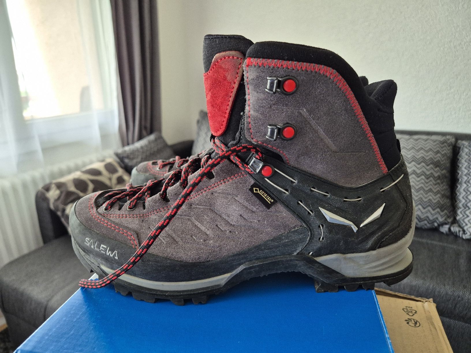 Salewa Scarpe da uomo: Wanderschuhe von Salewa in der Grösse 42 – Usato da Wittenbach venduto da tsc_5tyv 2