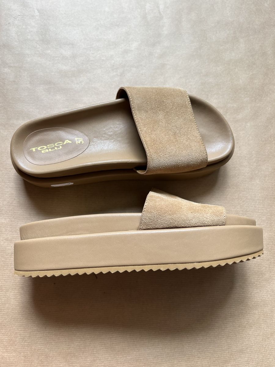 Tosca Blu Scarpe da donna: TOSCA BLU New Platform Slides Size 37. Suede, Beige. – Nuovo (secondo la descrizione) da Chêne-Bougeries venduto da Seetooyoo 6