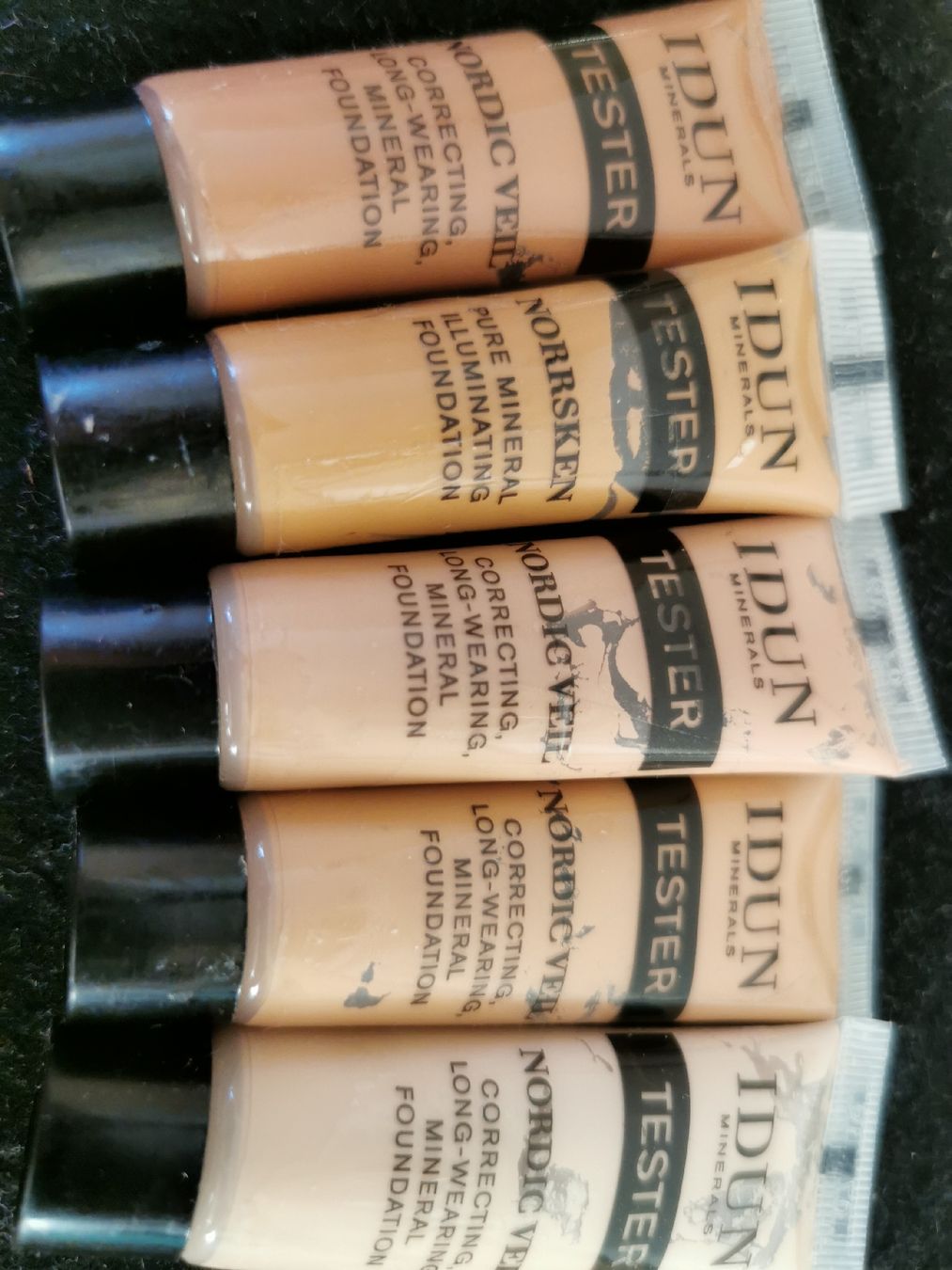 Dior Make-up: 10 Hochwertige Foundations  – Gebraucht aus Schlieren von vlalif 8