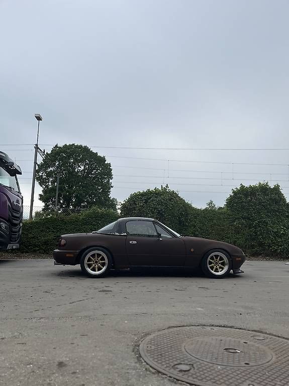Automobili: Mazda mx5 NA 1.8l – Usato da Lyss venduto da P.Bento 2