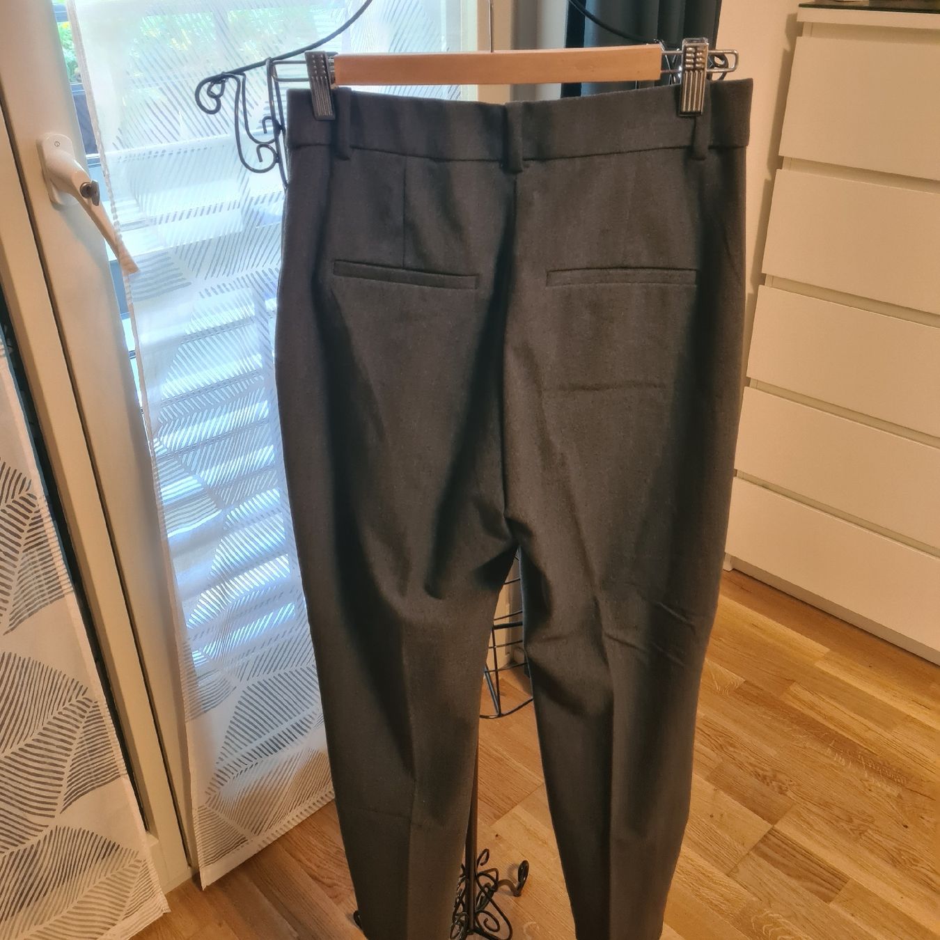H&M Pantaloni: hose grau gr 38 – Nuovo (secondo la descrizione) da zürich venduto da janjaz 2