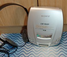 Sony Discman D-E206CK Silver mit kopfhörer 《Art;2983》