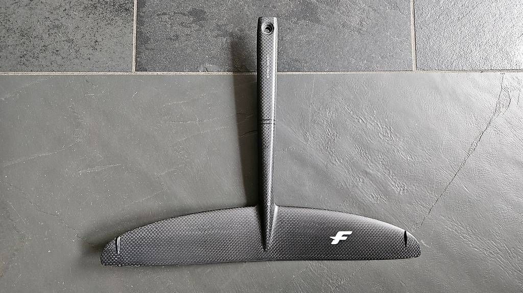 Tavole da surf e di nuoto: F-One foil stab 200 carving XXS – Usato da lignieres venduto da Maschaer 1
