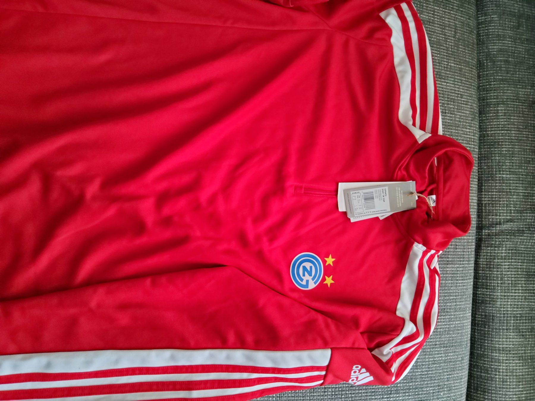 Adidas Vestes: Adidas Trainer XL neu – Neuf (Voir description) à Zürich par Dalicelik 1
