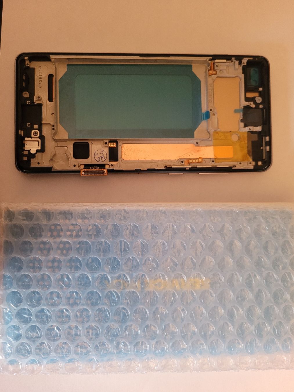 Samsung Telefoni cellulari / Smartphones: samsung galaxy S10 plus Display mit rahm – Nuovo e nell'imballaggio originale da St. Gallen venduto da kamel27 4