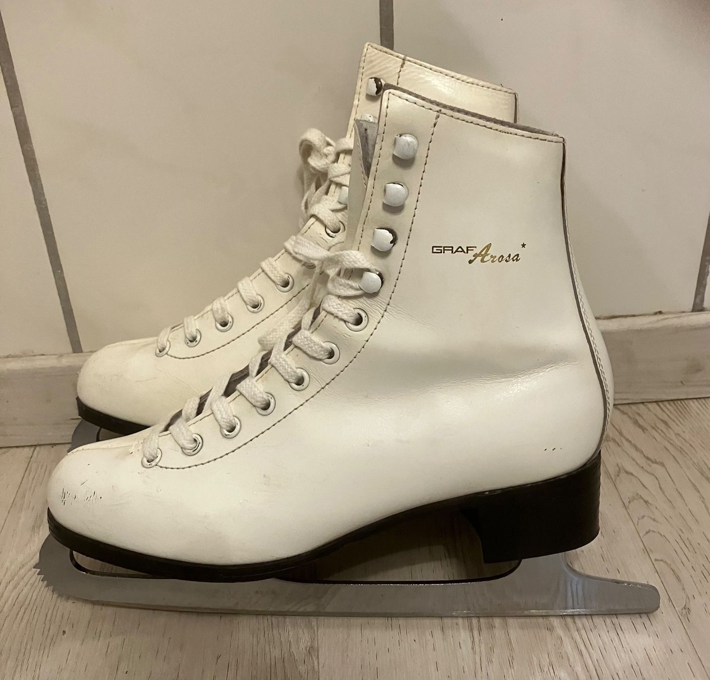 Pattini da ghiaccio: Schlittschuhe weiss, Damen – Usato da Zürich venduto da ju314 1