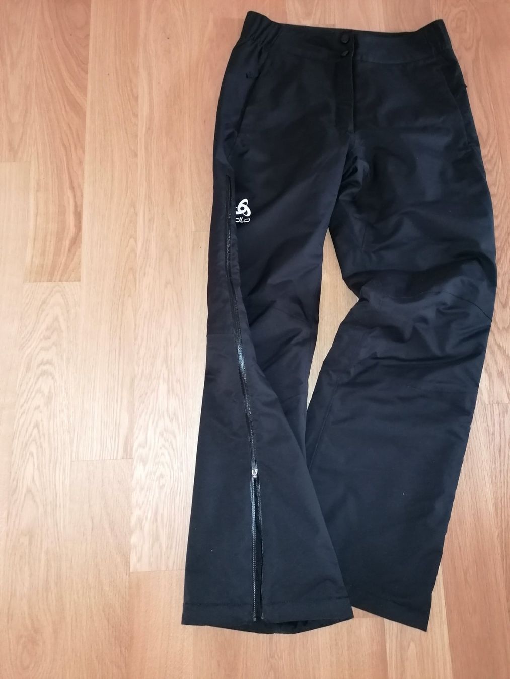 Odlo Lotti di vestiti: Odlo Set Windstopper Sleve und Skihose – Usato da Sargans venduto da Gru_L20 4