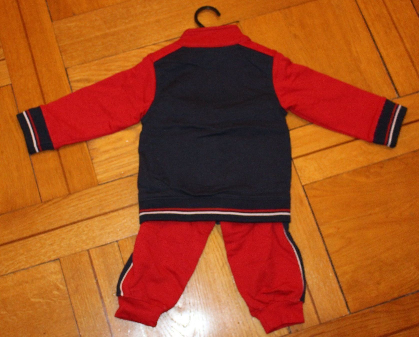 C&A Lotti & Set di vestiti: Kinder Trainer Gr. 80 NEU – Nuovo e nell'imballaggio originale da Genève venduto da Livsonman 1