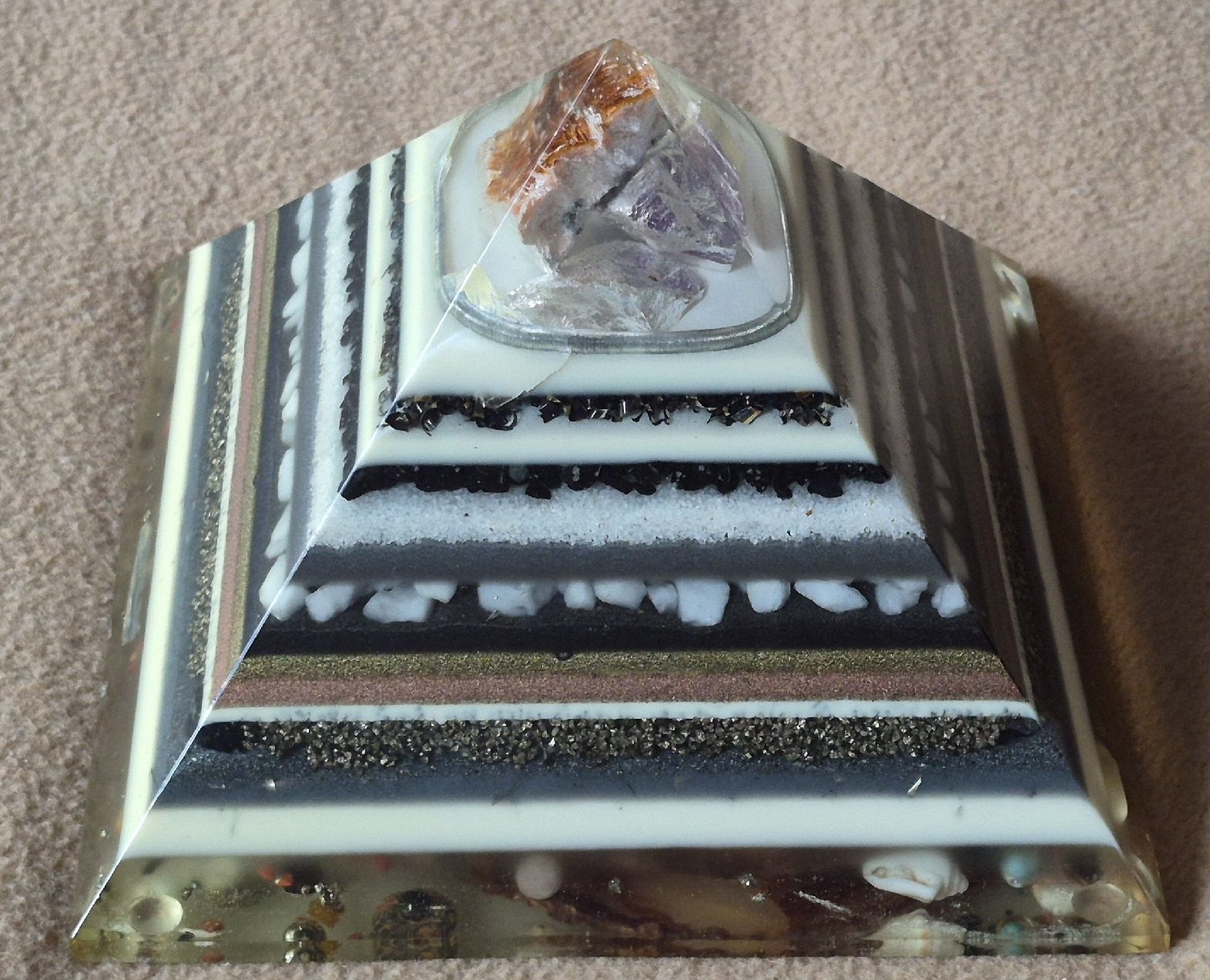 Tutte le decorazioni: Wunderschöne Orgonit Pyramide - ideales Geschenk! – Usato da Schönengrund venduto da cosmicsunlight 5