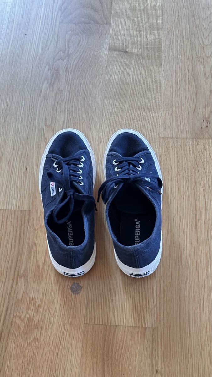 Chaussures hommes: Superga Sneaker dunkelblau – Neuf (Voir description) à Bern par WiederWert 1