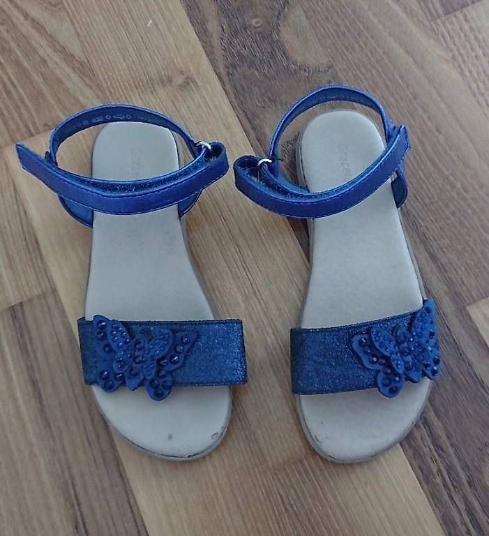 Schuhe für Mädchen: Sandalen Mädchen Gr. 31 – Gebraucht aus Luzern von La_sfinge