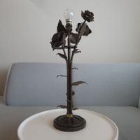 60-70er Jahren / handgefertigte Metalllampen mit Rosen