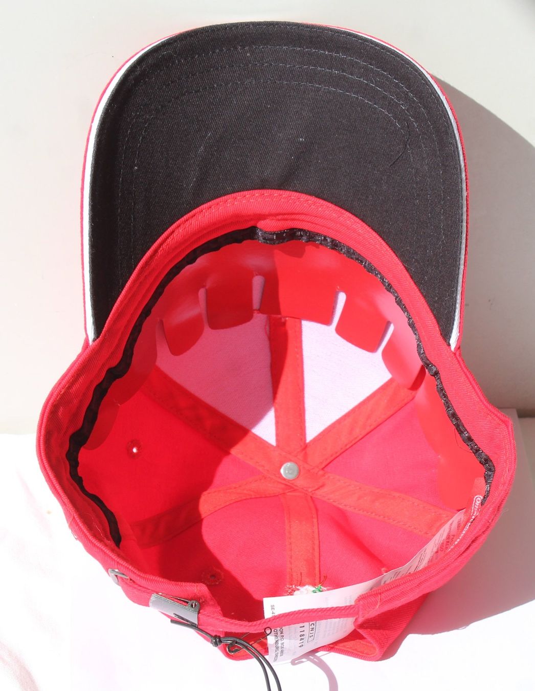 Copricapi, berretti & cappellini: Ferrari Hut Classic Cap Baumwolle mit Etikette – Nuovo (secondo la descrizione) da Zürich venduto da Auctionata 6