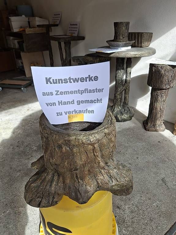 Blumentöpfe: Pflanzengefäss aus Zementpflaster – Gebraucht aus Lausen von SwingSwangSwung